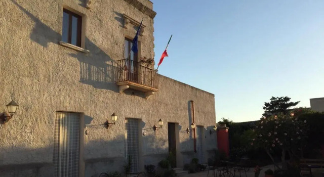 Baglio Bellavista, Book Hotel Hotels in Paceco with Parking, Parking