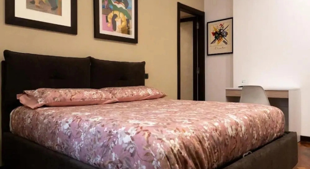 ROOMITO apartments, Buchen Sie Ferienwohnung Vomero Neapel