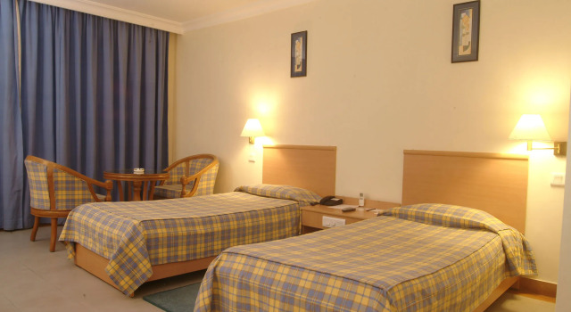 The Grand Regency, Rezerwuj Hotel Hotele w Gujarat ze śniadaniem, Śniadanie