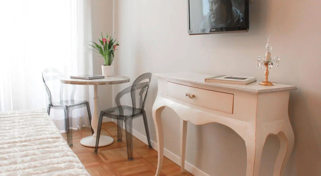 Florence Chic, Забронировать Отель Отели Флоренции 3 звезды, рядом с Дом Буонаротти, 3*