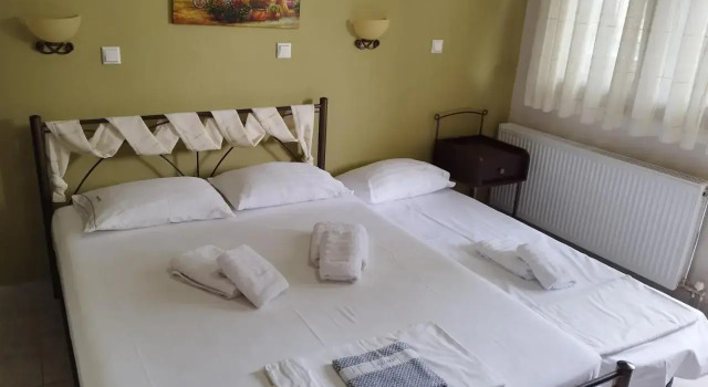 Agnanti Studios, Book Guesthouse Afitos 