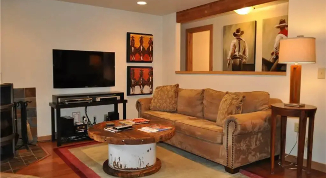Ten Sleep - 1BR Condo #B-12 - LLH 63314, Забронировать Отель Отели Титон-Вилидж 3 звезды, рядом с Casper Quad Chair, 3*