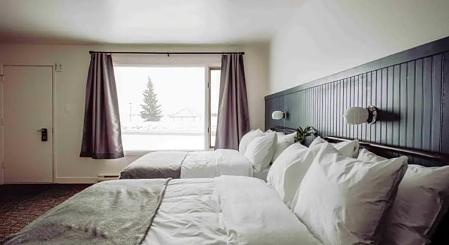 Номер Standard с видом на озеро The Bayview Motel - Fort Frances, ON - Lakeside Motel