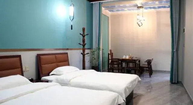 Полулюкс Deluxe Huangwan Village Homestay