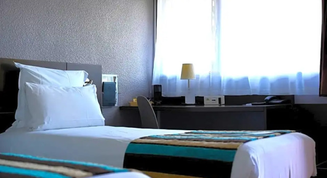 Номер Comfort Sure Hotel by Best Western Biarritz Aeroport
