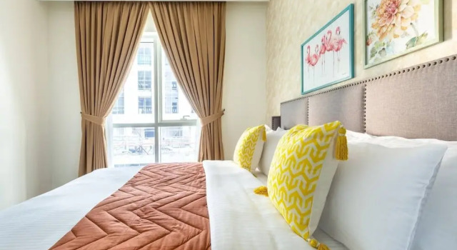 Sleek & Sophisticated 2BR With Study Within Downtown Dubai!, Забронировать Апартаменты/квартира Даунтаун Дубай , рядом с Дубайский аквариум