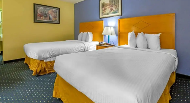 Четырёхместный номер Standard AIRE Hotel Hershey Lebanon