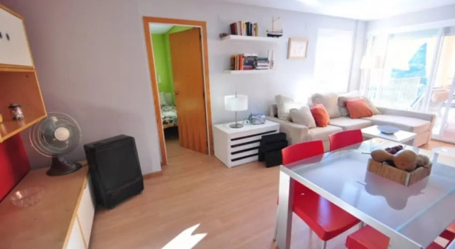 Apartamento Junto al mar Para 5 Personas en Salou, Забронировать Апартаменты/квартира Отели Салоу с бассейном, рядом с Пляж Кала-Фонт, Бассейн
