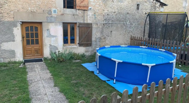 Коттедж Petite maison lorraine avec cheminée et jardin