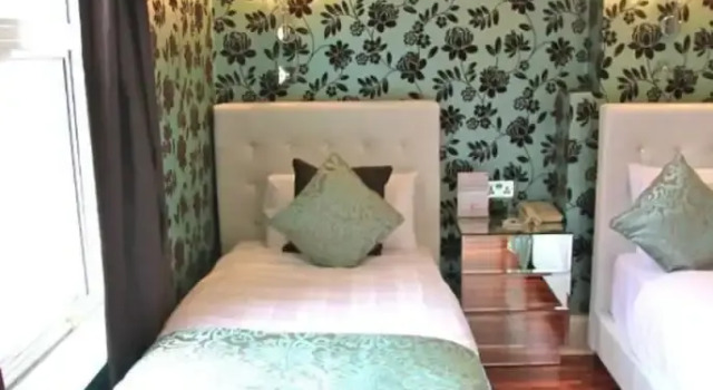 Люкс Crompton Guest House