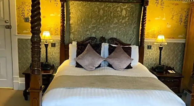 Номер Standard Langtry Manor Hotel