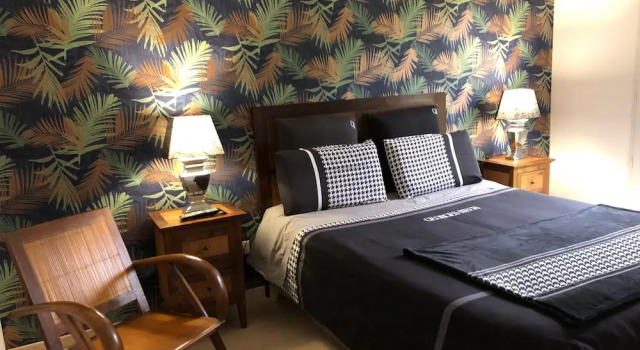 Parfum de Nuit, Buchen Sie Hotel Anstaing Nord-Pas-de-Calais