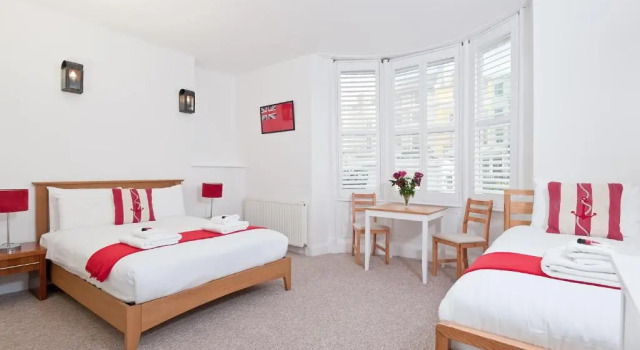 Семейный номер Standard с видом на море Hamptons Brighton