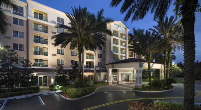 Номер Standard Courtyard by Marriott Fort Lauderdale Weston
