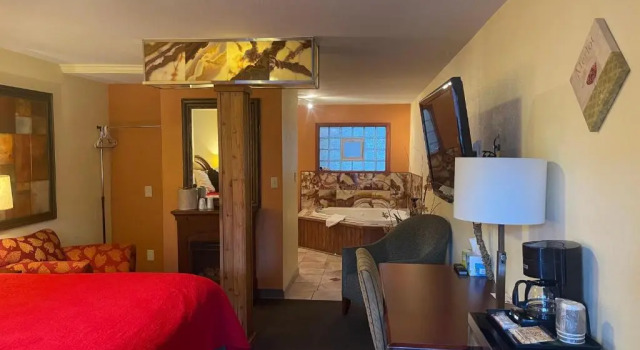 Номер Standard Pikes Peak Inn
