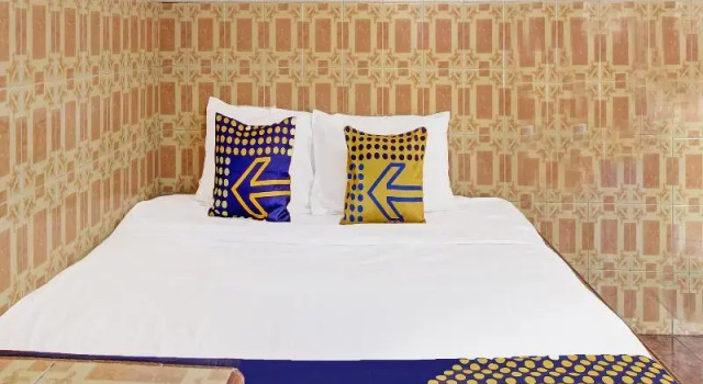 Spot On 91694 Hotel Rama Chandra, Rezerwuj Hotel Medan Sumatra
