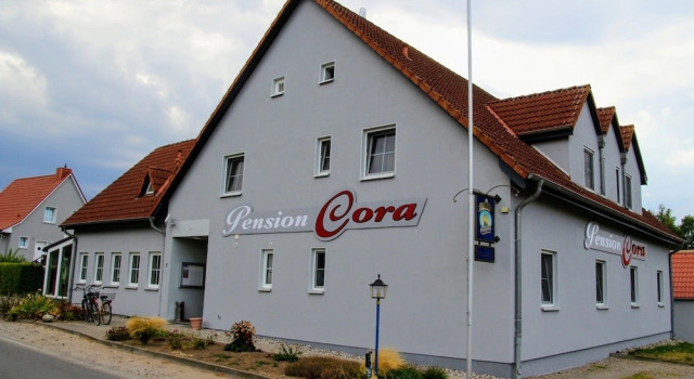 Pension Cora, Забронировать Отель Отели Больтенхаген с завтраком, Завтраки