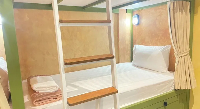 Sierra Hostel, Забронировать Хостел Бан Бо Хан остров Пхукет