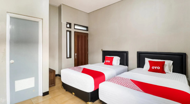 Двухместный номер Deluxe RedDoorz Syariah near Politeknik Negeri Bandung Campus