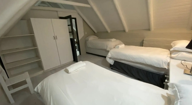 Blue Bay Lodge