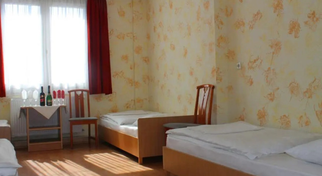 Четырёхместный номер Standard Motelnet.T