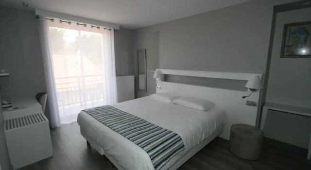 Двухместный номер Standard с частичным видом на море Hôtel Valencia
