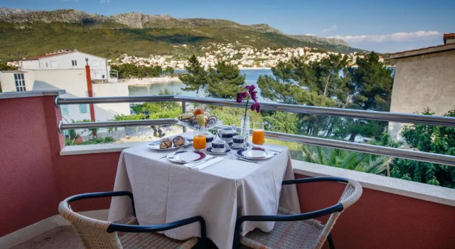 Beach Rooms Split, Book Hotel Stobrec Split