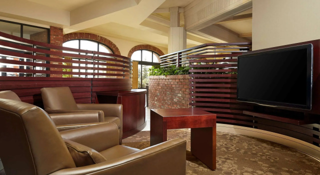 Sheraton Red Deer Hotel, Book Ferieresort Red Deer Central Alberta