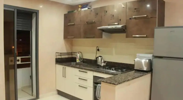 Stunning 2-bed Apartment in Agadir, Забронировать Апартаменты/квартира Отели Агадира с парковкой, рядом с House of Activities Association Club, Парковка