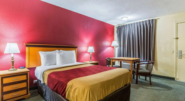 Двухместный номер Standard Econo Lodge Whiteville