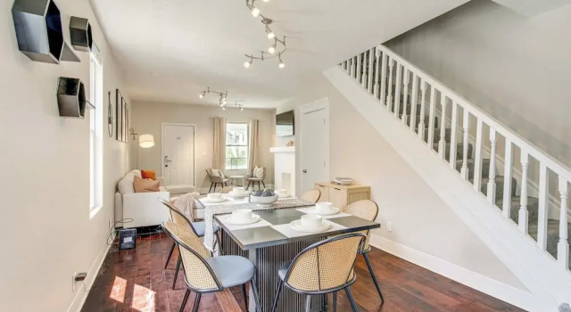 Коттедж 6 Mi to Ohio State: Walkable Home in S Columbus!