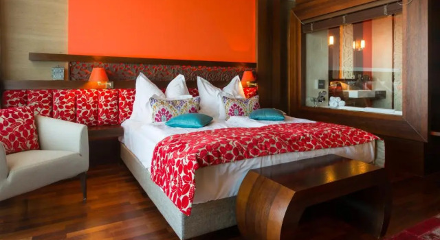 Двухместный номер Deluxe с балконом и с видом на озеро Mala Garden Design Hotel