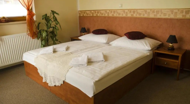 Hotel & restaurant SIGNAL, Reserva ahora Hotel Pardubice Pardubice Region