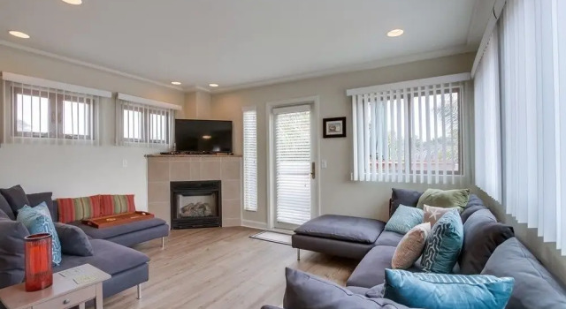 Island Breeze II 3 Bedrooms 2.5 Bathrooms Townhouse