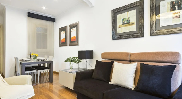 Apartamento PAAL Sagrada Familia, Забронировать Апартаменты/квартира Апартаменты Барселоны, рядом с Museu de Carrosses Fúnebres, Апартаменты/квартира