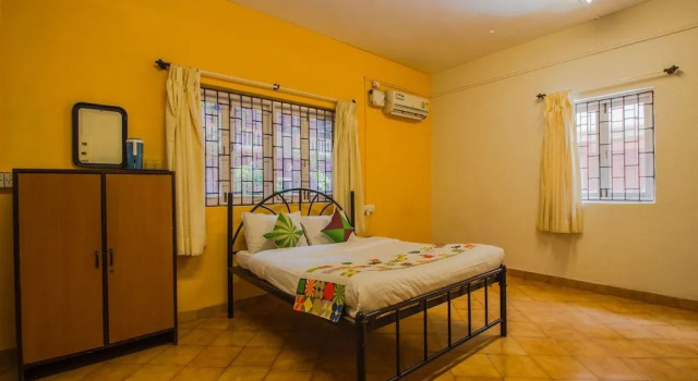 OYO 16019 Home Studio With Pool Calangute, Забронировать Гостевой дом Калангут Северный Гоа, рядом с Пляж Калангут