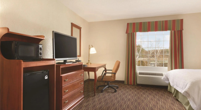 Студия Hampton Inn & Suites Greenfield