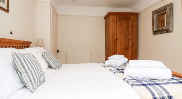 Banneth, Book Hotel Cury Cornwall