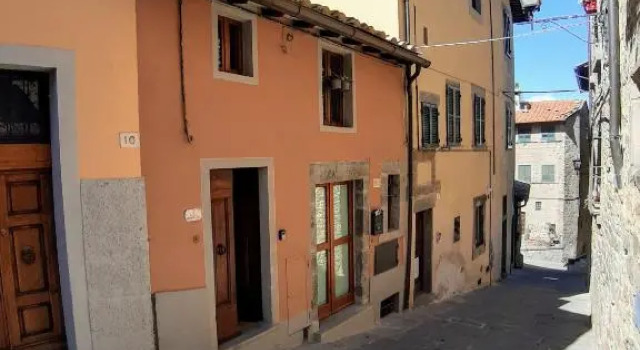 Cortona Shabby Chic House