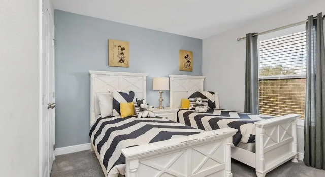Коттедж Posh and Roomy Home With Spa Near Disneyworld, CDC Standards #6st345