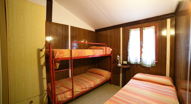 Bungalow in Ferienresidenz mit Pool, Забронировать Дом для отпуска Вилланова-д'Альбенга Лигурия