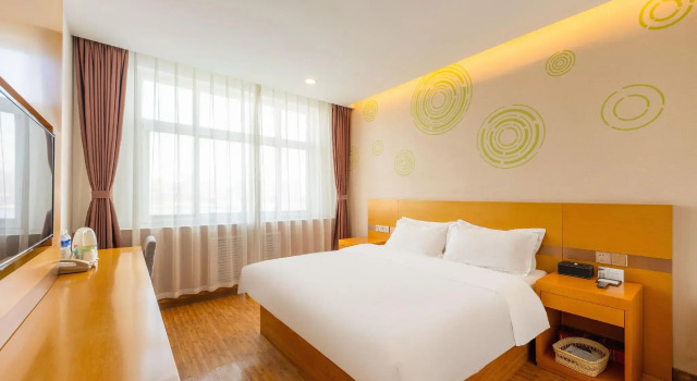GreenTree Inn Beijing Huairou District Beifang Town Xingfu Street, Book Hotel Hoteller i Beijing Province med parkering, Parkering