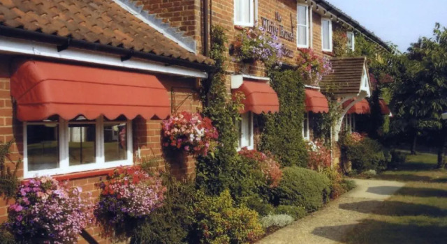 The Longham White Horse, Забронировать Гостевой дом Отели Англии с завтраком, Завтраки