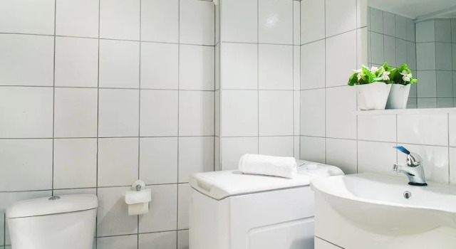 Апартаменты Stylish Apt Next To Thiseio & Keramikos
