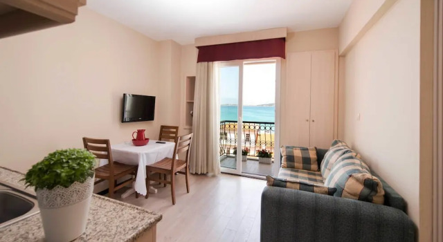 Апартаменты с балконом İleri Hotel & Apartments