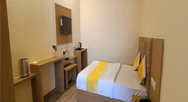 Hotel Fun Park Sanand, Boek Hotel Sanand Gujarat