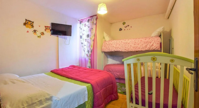 Awesome Apartment in Castel Volturno With Wifi and 2 Bedrooms, Book Lejlighed Hoteller i Castel Volturno med parkering, Parkering