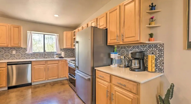 Коттедж Oro Valley Retreat w/ Pool, Spa & Rooftop Views!