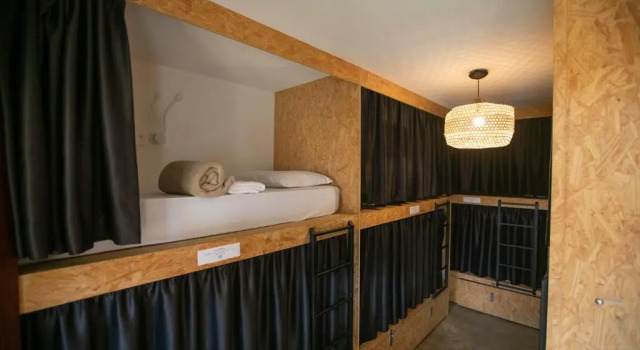 Кровать в общем номере Hostel Noronha 350