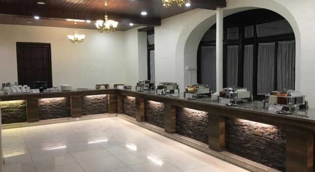 Royal Hotel, Rezervovat Hotel Hotely v Uttarakhand s parkováním, Parkování